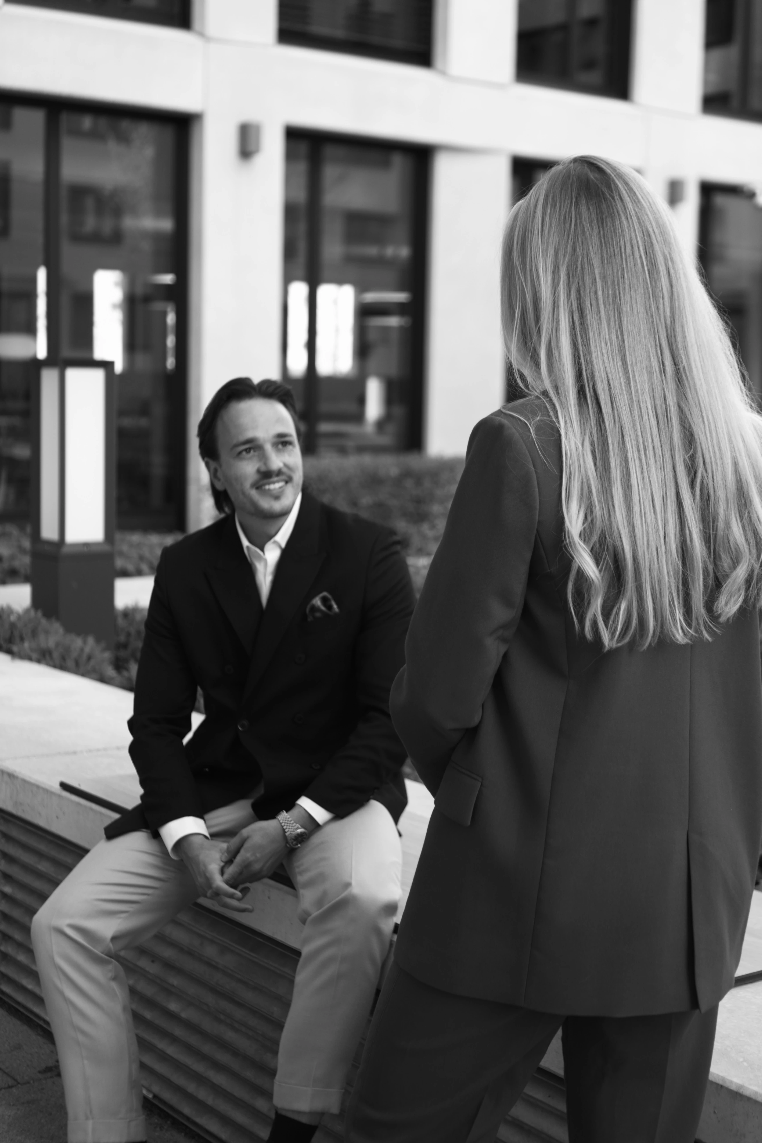 Benjamin Mangold im direkten Austausch mit einer Kundin